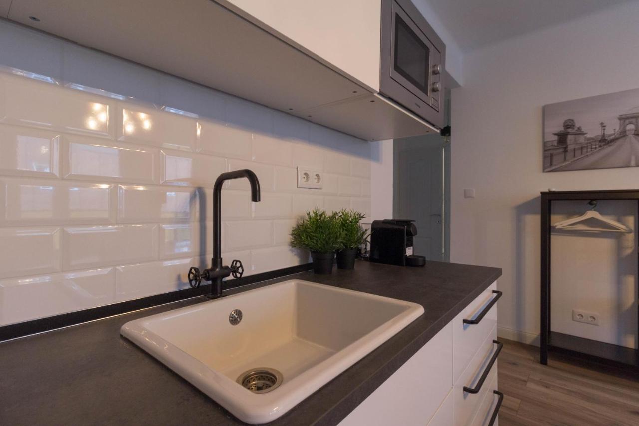 Standard Apartment By Hi5 - Madach Budapest Eksteriør bilde