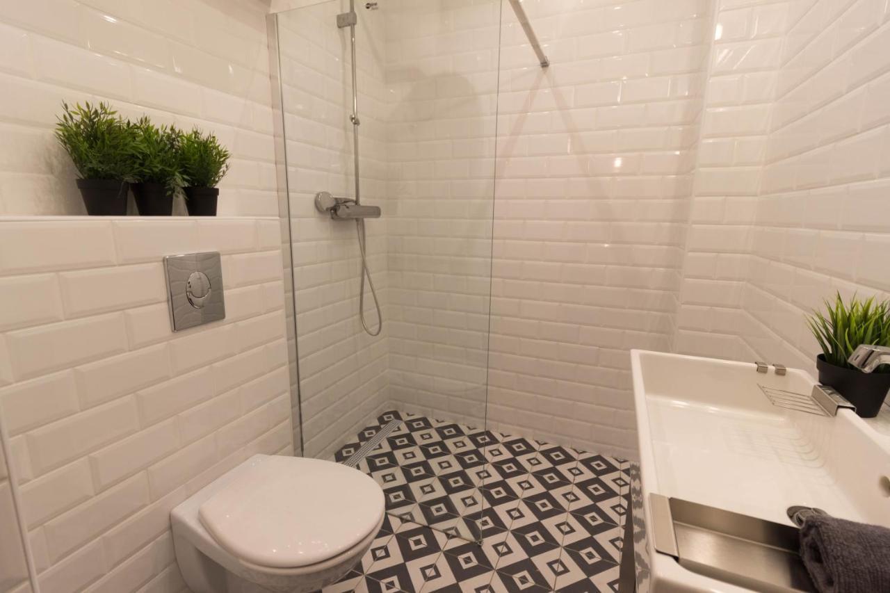 Standard Apartment By Hi5 - Madach Budapest Eksteriør bilde