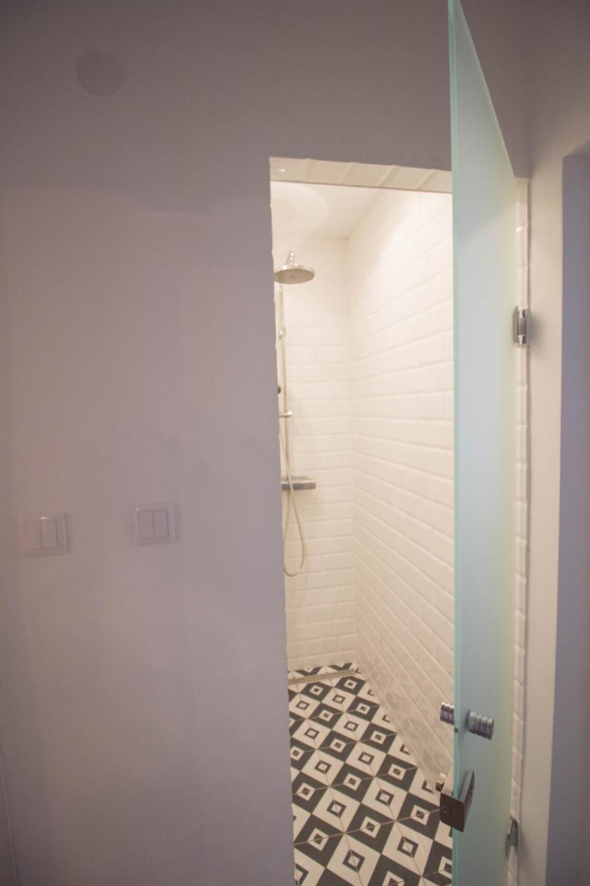 Standard Apartment By Hi5 - Madach Budapest Eksteriør bilde