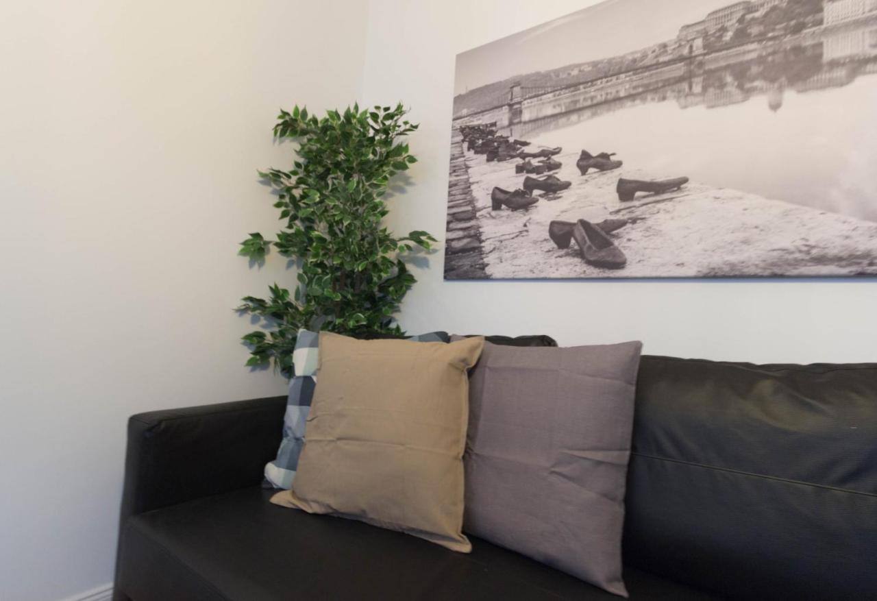 Standard Apartment By Hi5 - Madach Budapest Eksteriør bilde